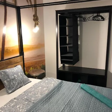 Casa vacanze Privat Tropical House With Jacuzzi
