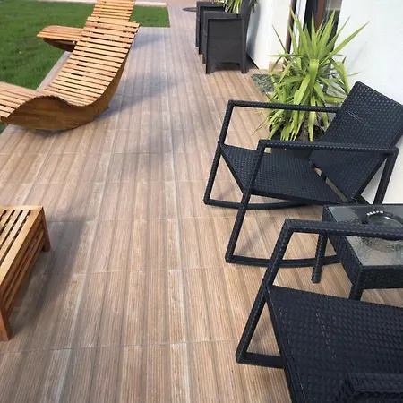 Privat Tropical House With Jacuzzi Siófok